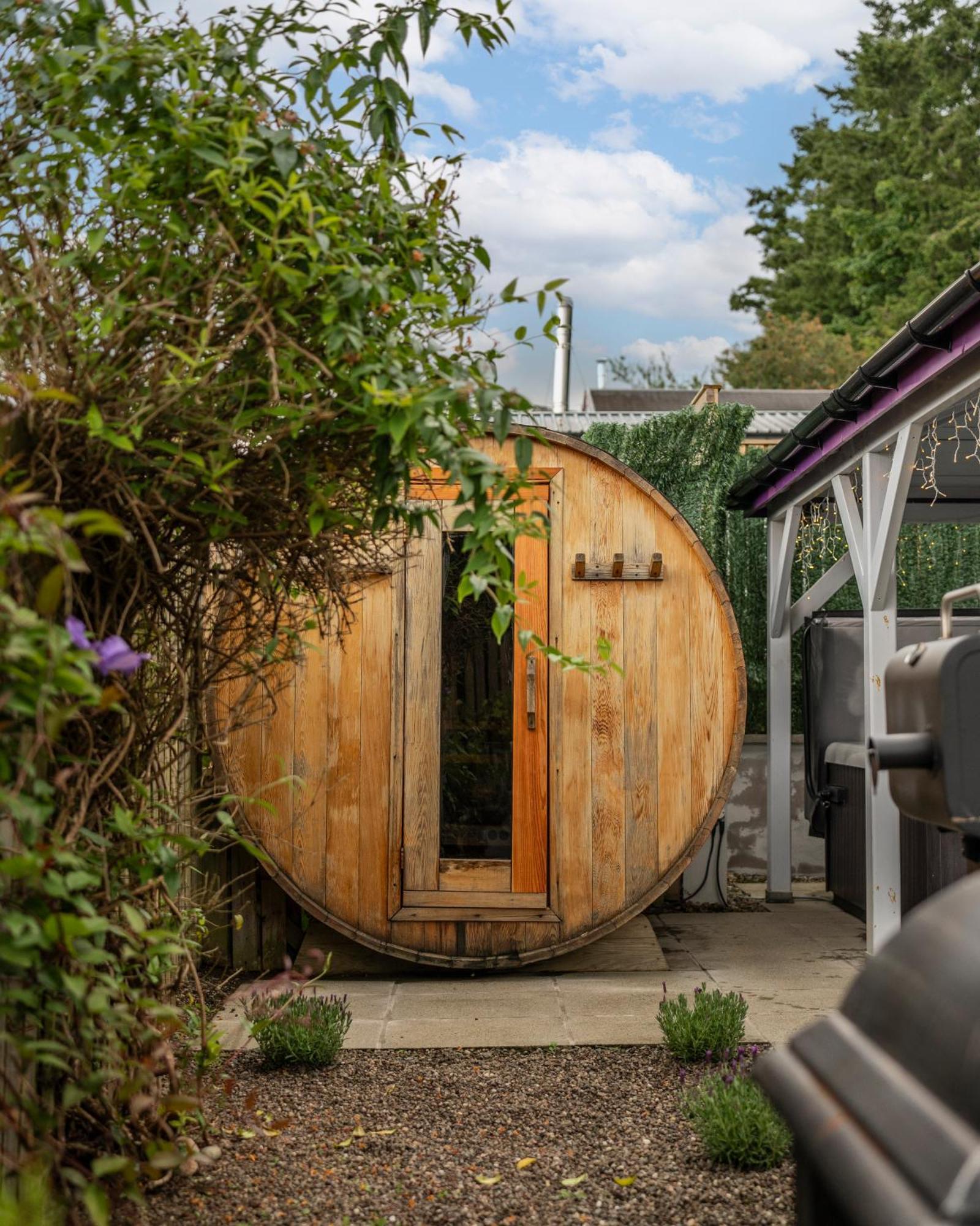 The Retreat Cabin Pitlochry Exterior foto